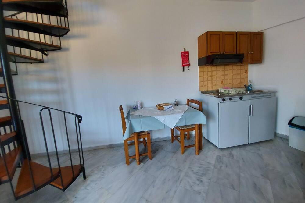 Menelaos Apartments Daratsos Ngoại thất bức ảnh