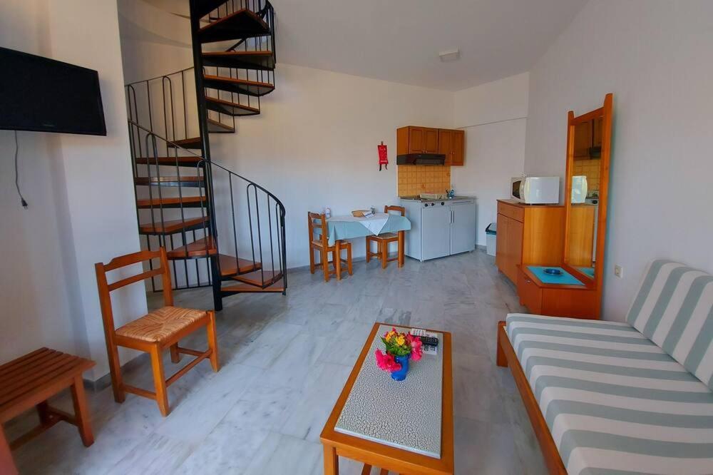 Menelaos Apartments Daratsos Ngoại thất bức ảnh
