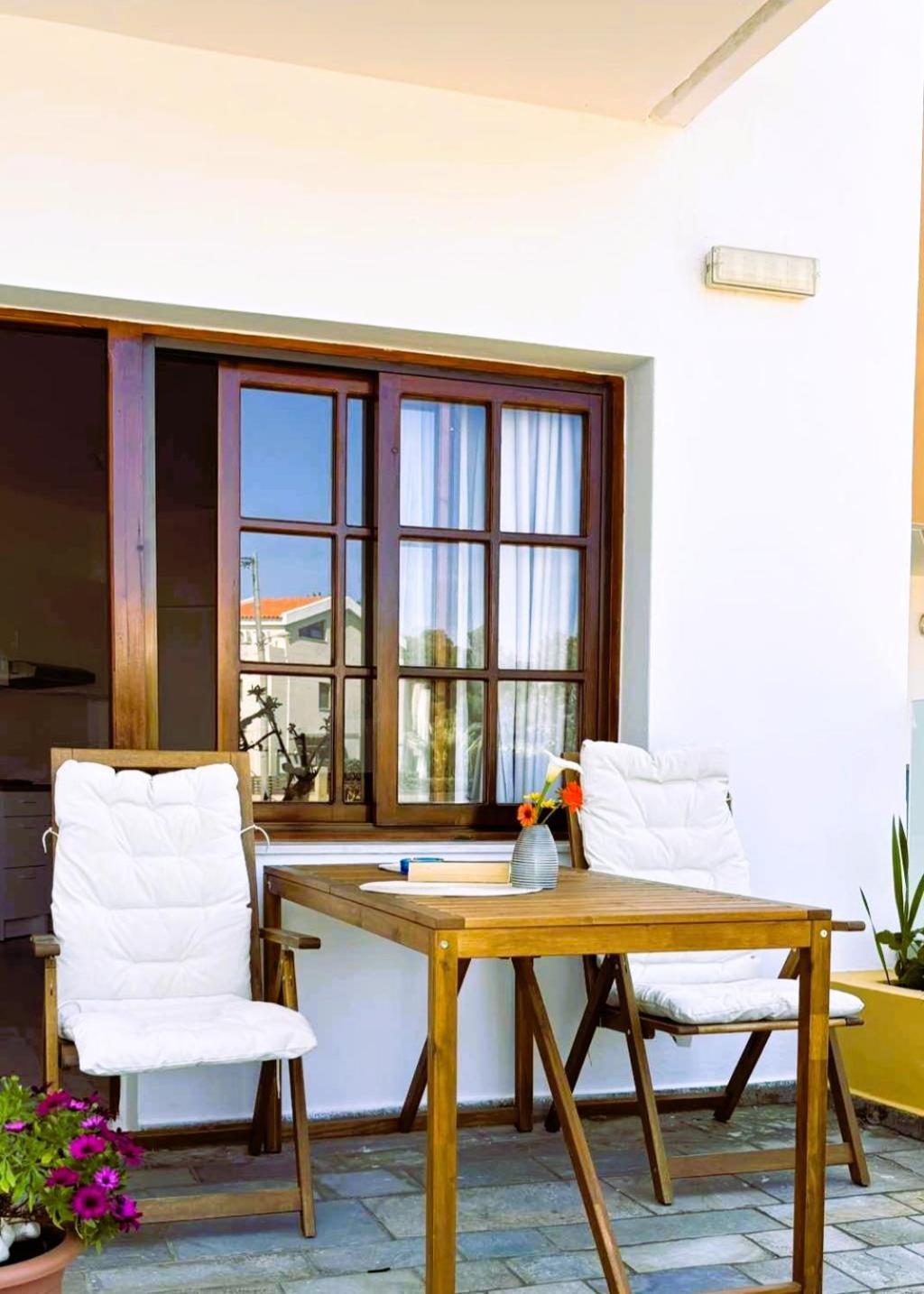 Menelaos Apartments Daratsos Ngoại thất bức ảnh