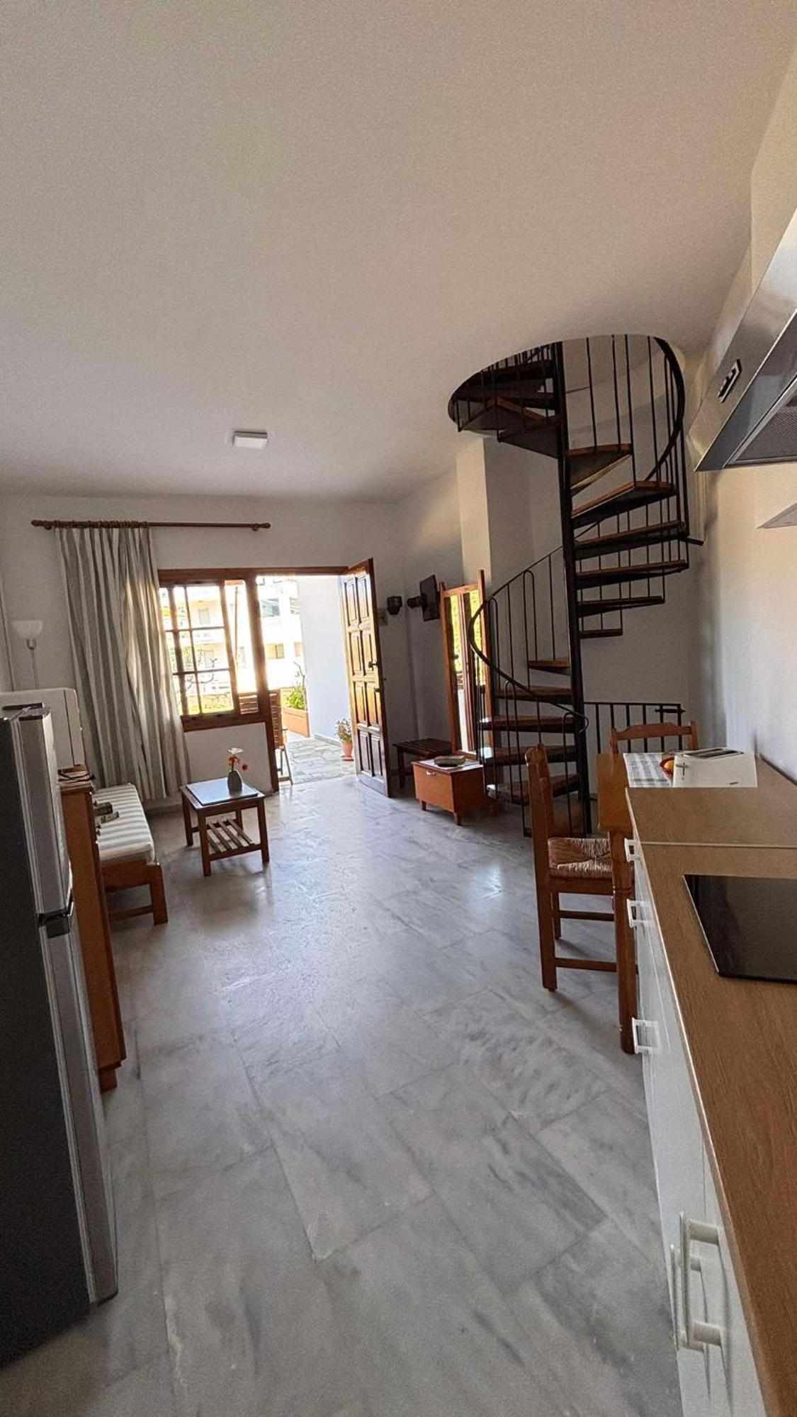 Menelaos Apartments Daratsos Ngoại thất bức ảnh