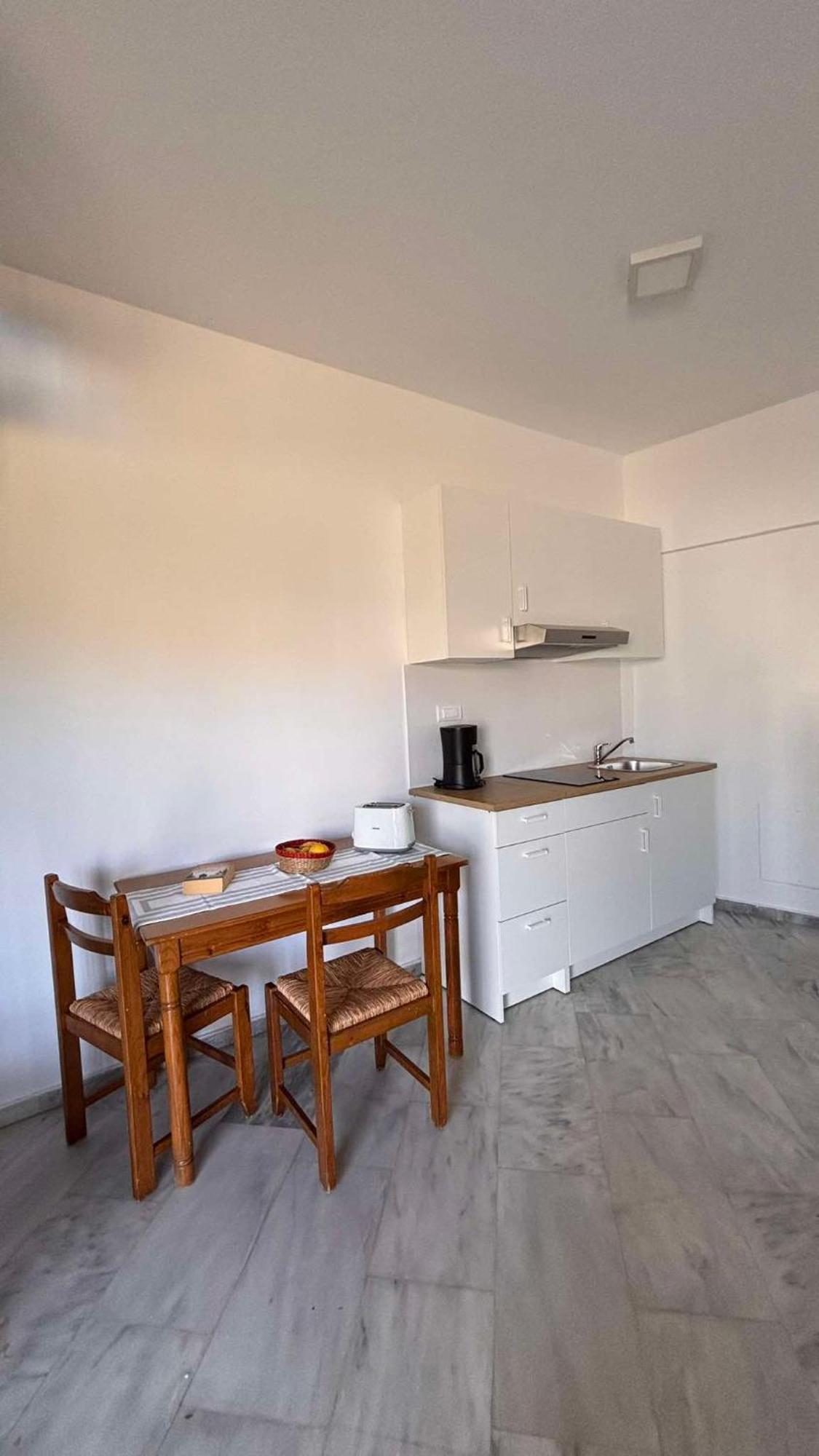 Menelaos Apartments Daratsos Ngoại thất bức ảnh